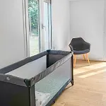 Calme Avec Piscine Et A Proche Hopital Tram Et Parc D Activite Villa