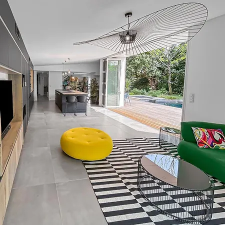 D'exception Avec Piscine A Villa