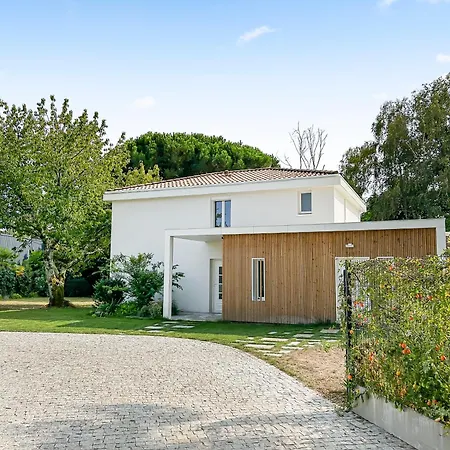 Villa D'exception Avec Piscine A