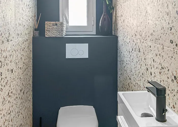 Вілла Calme Avec Piscine Et A Proche Hopital Tram Et Parc D Activite